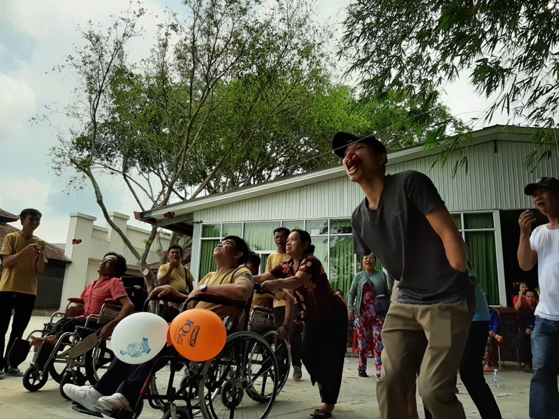Ngày người khuyết tật Việt Nam, tỏa sáng nụ cười, tràn ngập niềm vui